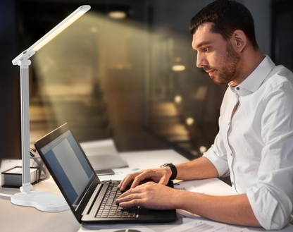 Lámpara LED Plegable con Cargador Inalámbrico Qi, 5 Niveles de Luz y 2 Puertos USB para Escritorio